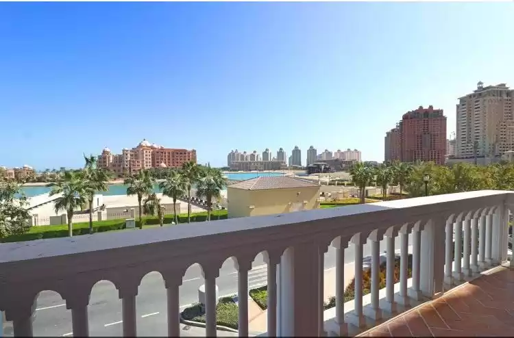 yerleşim Hazır Mülk 1 yatak odası S/F Apartman  satılık içinde Doha #16030 - 1  image 